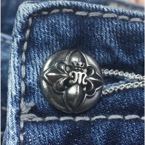 Miss Me JP6092P Denim Capri
Size 28 - Picture 7 of 13